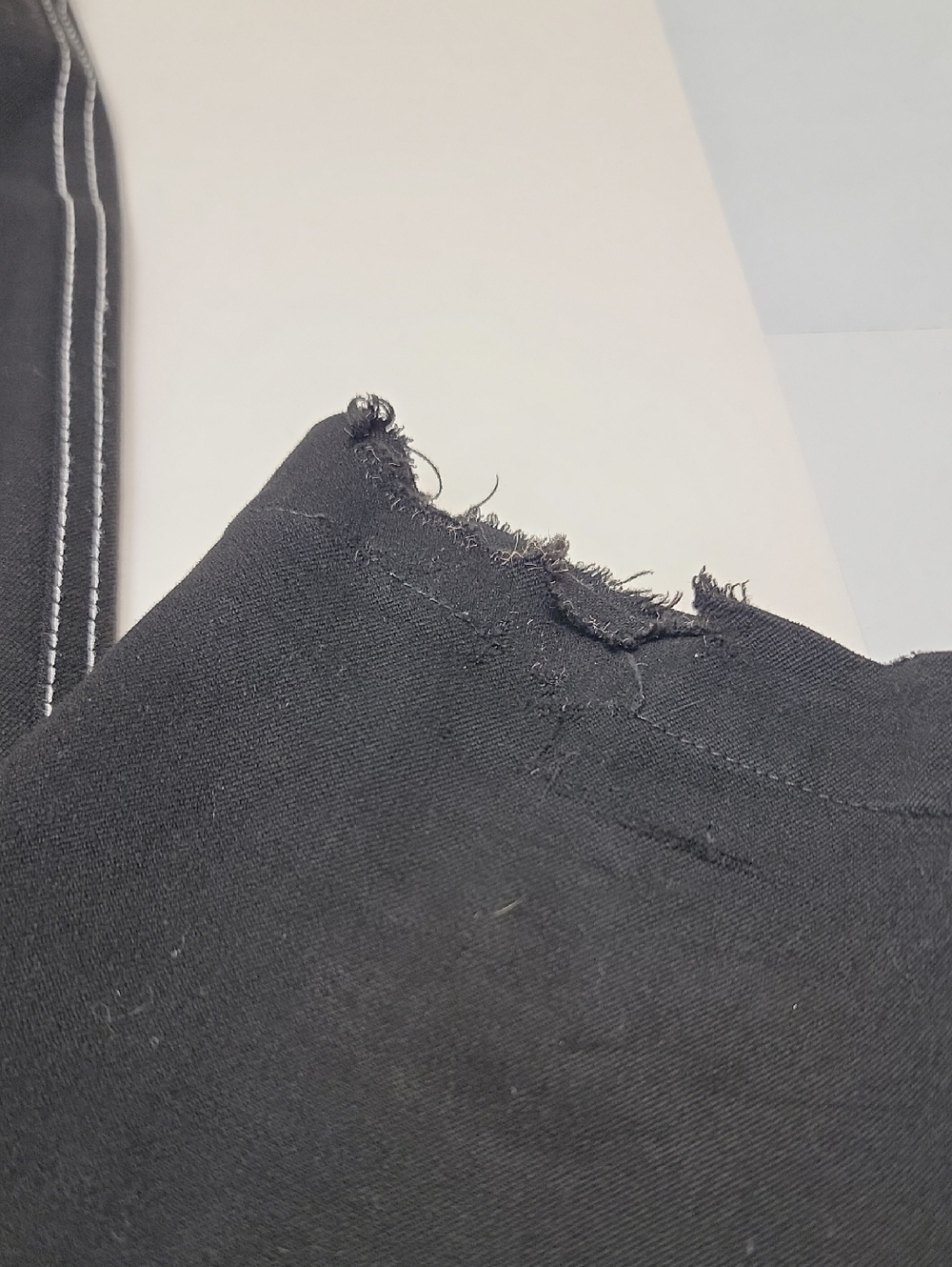 St. John Sport Black Jeans/Pants with White Topstitching - Picture 10 of 11